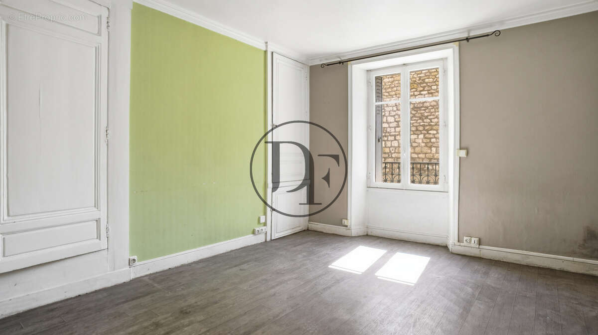 Appartement à FONTAINEBLEAU