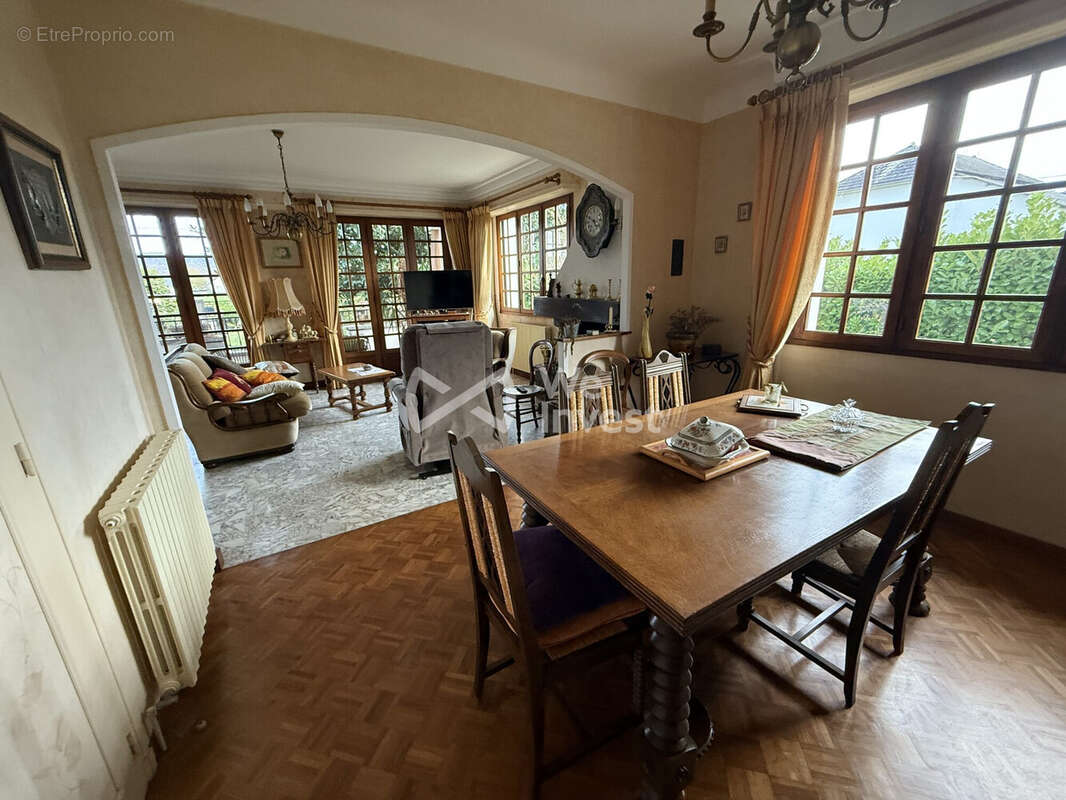 Maison à BENEJACQ