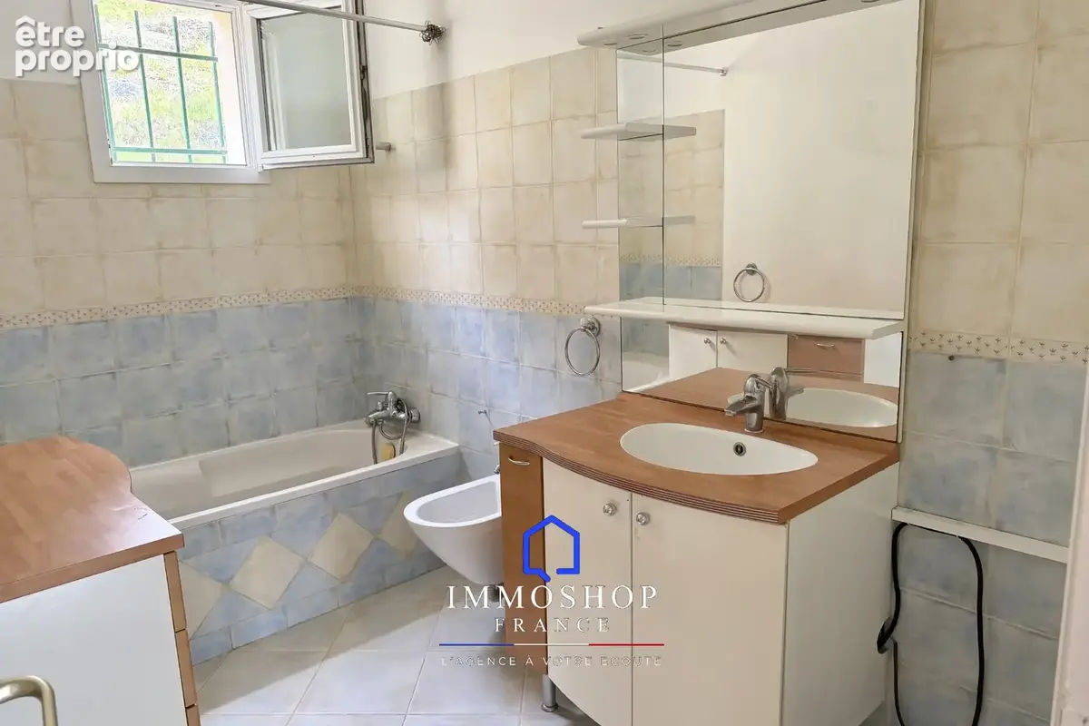 Appartement T4 83 m2 - Ensuès la redonne 13820 - photo 7