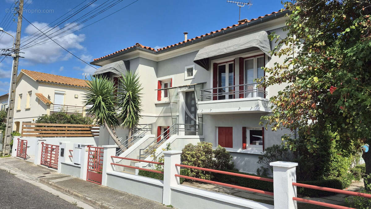 Maison à LEZIGNAN-CORBIERES