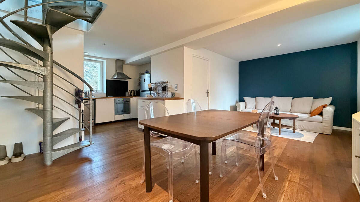 Maison à CORBEIL-ESSONNES