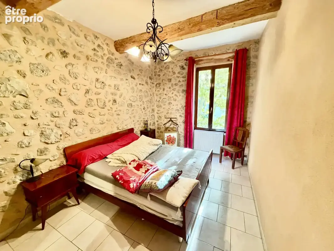 Maison de village avec grand garage et terrasse - photo 6