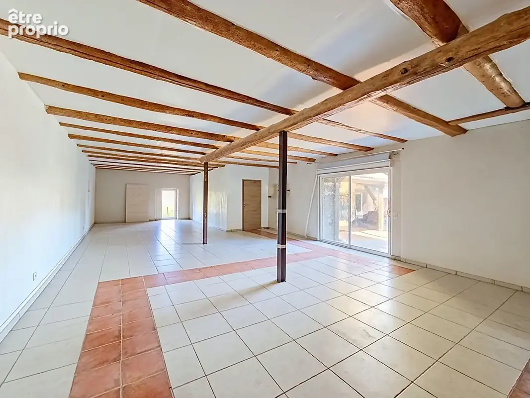 Maison familiale avec grange de 130 m², dépendances et terrain de 1 282 m² - photo 4