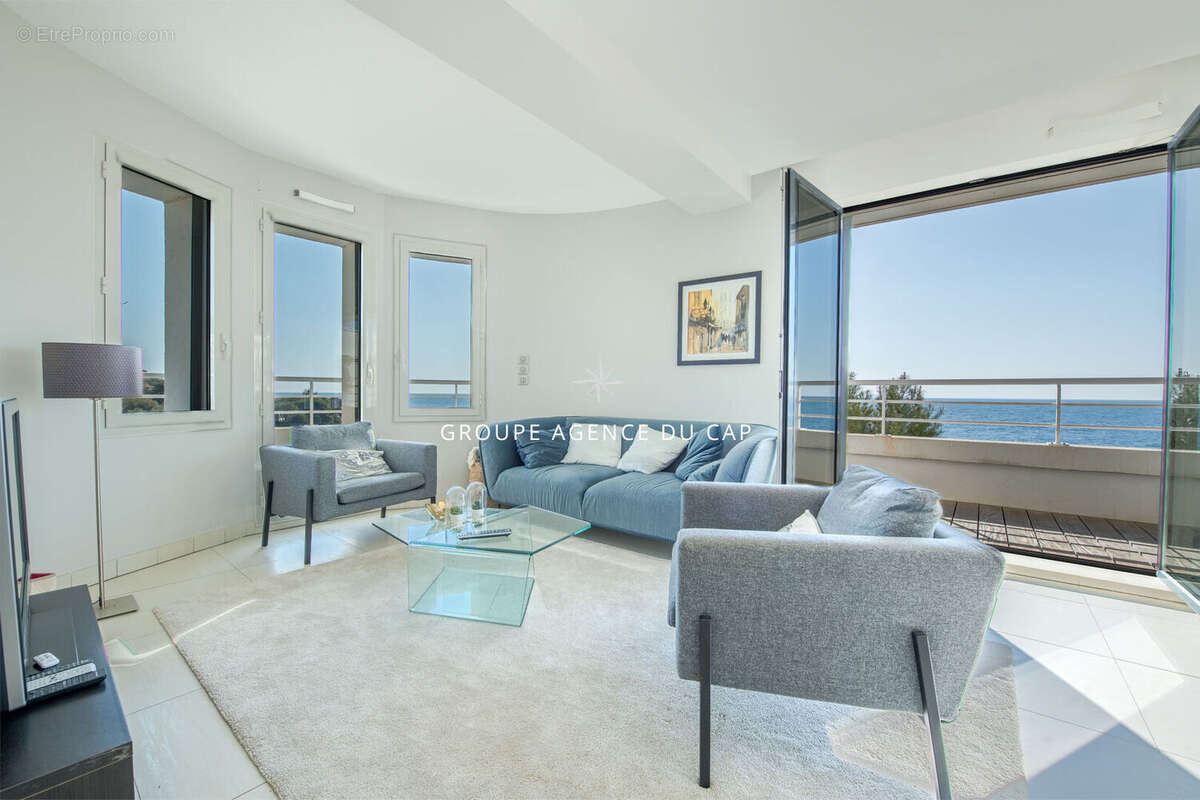 Appartement à SAINT-RAPHAEL