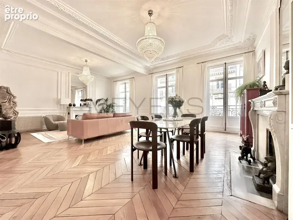 Paris 17ème -   Plaine Monceau, Wagram/Courcelles – 6 Pièces de 180m² - photo 9
