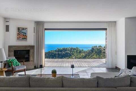 Maison 164 m² à Bormes-Les-Mimosas  - photo 3
