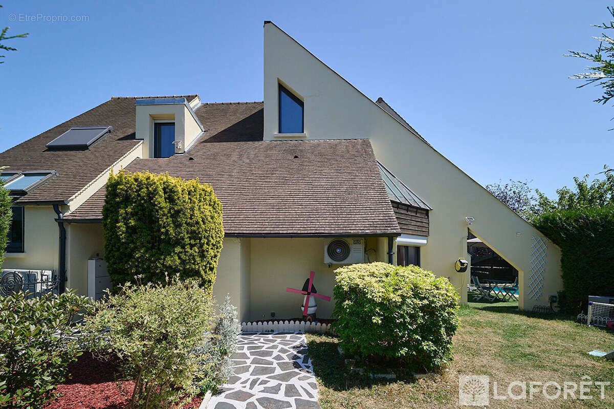 Maison à FRANCONVILLE