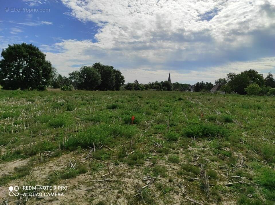 Terrain à FOURMETOT