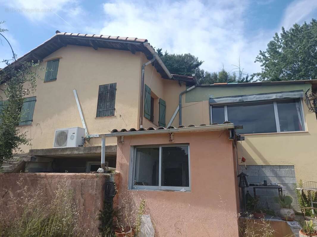 Maison à SAINTE-AGNES