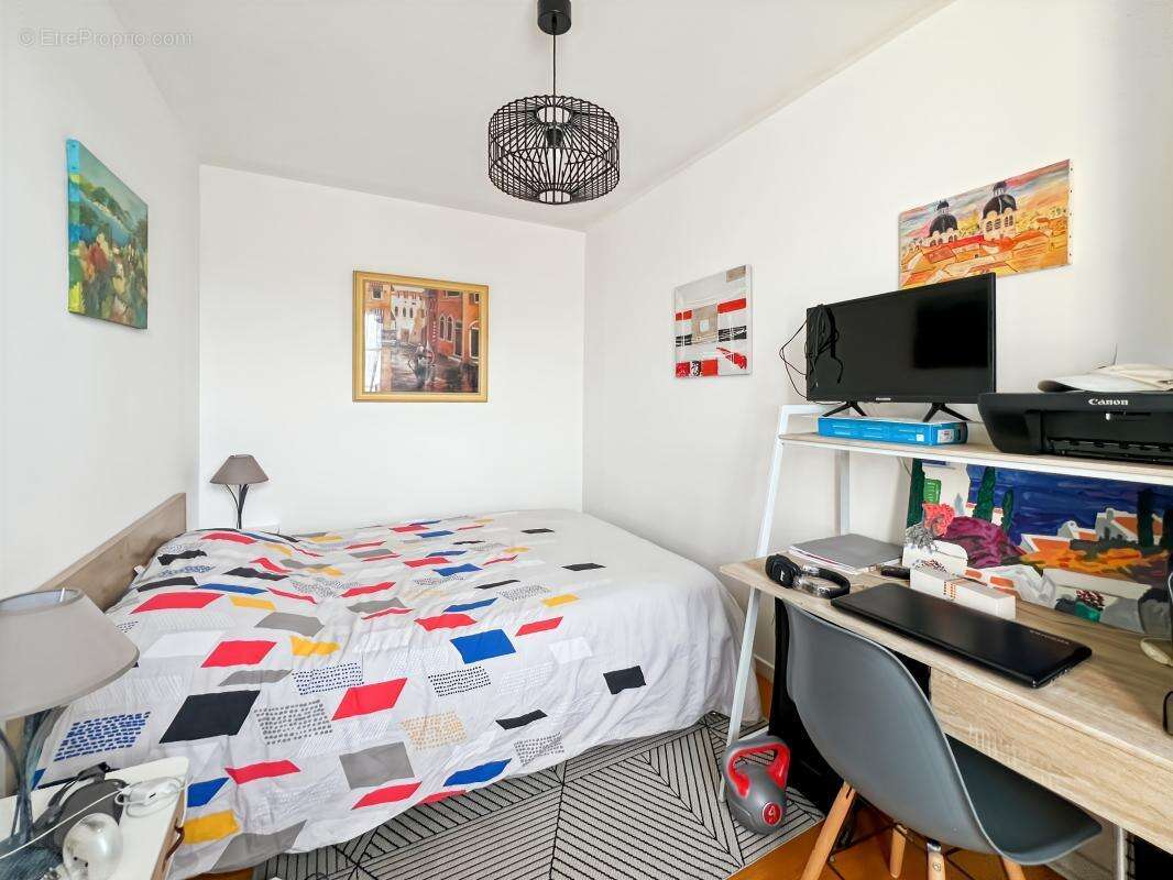 Appartement à LIVRON-SUR-DROME