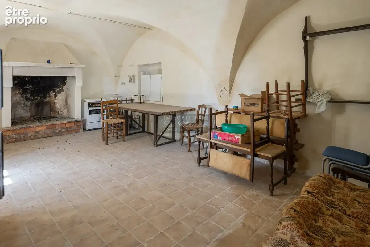 En exclusivité  Domaine d'exception à rénover  Gordes - photo 23