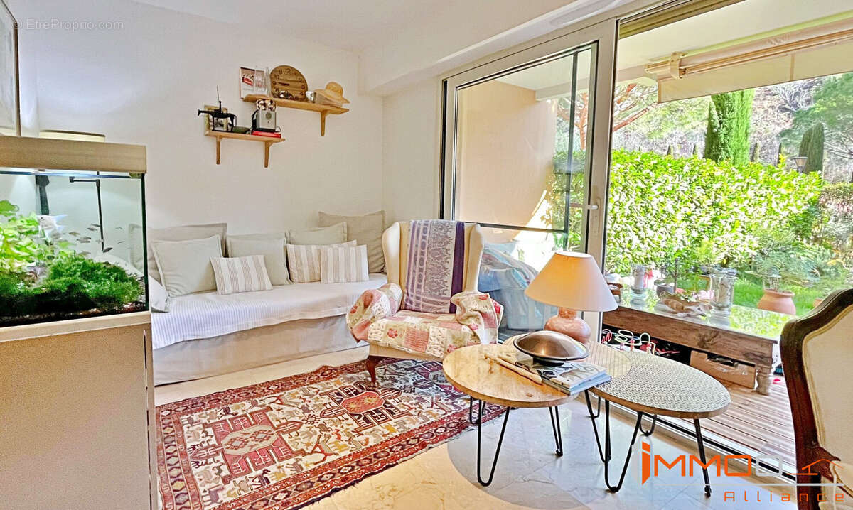 Appartement à THEOULE-SUR-MER