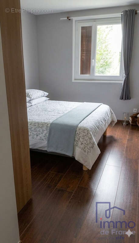 Appartement 60 m² à Saint-Etienne  - photo 4