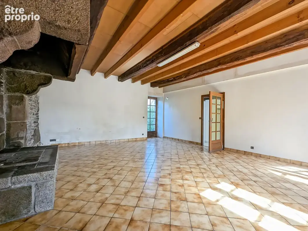 A vendre - Maison en pierre 2 chambres, dépendances et terrain 1 036 m² , VAL COUESNON (35460) - photo 3