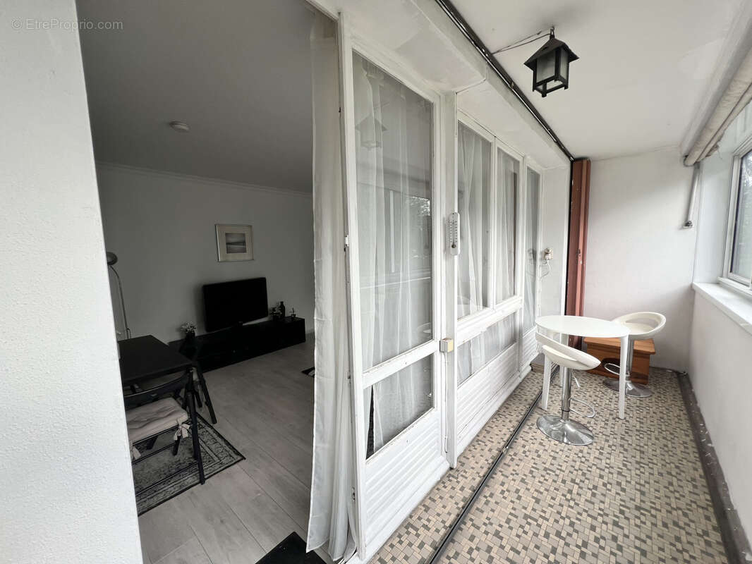 Appartement à SAINT-JEAN-DE-LA-RUELLE