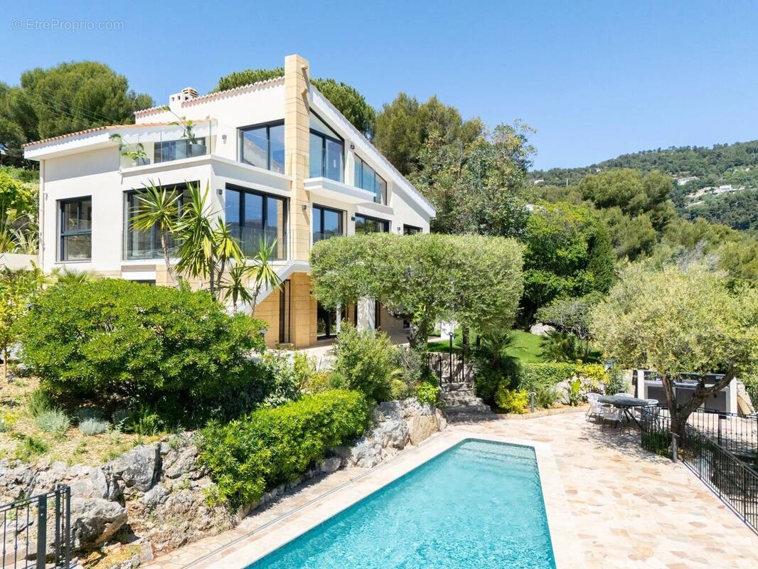 Maison à ROQUEBRUNE-CAP-MARTIN