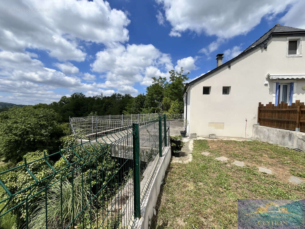 Maison à MONTAUT