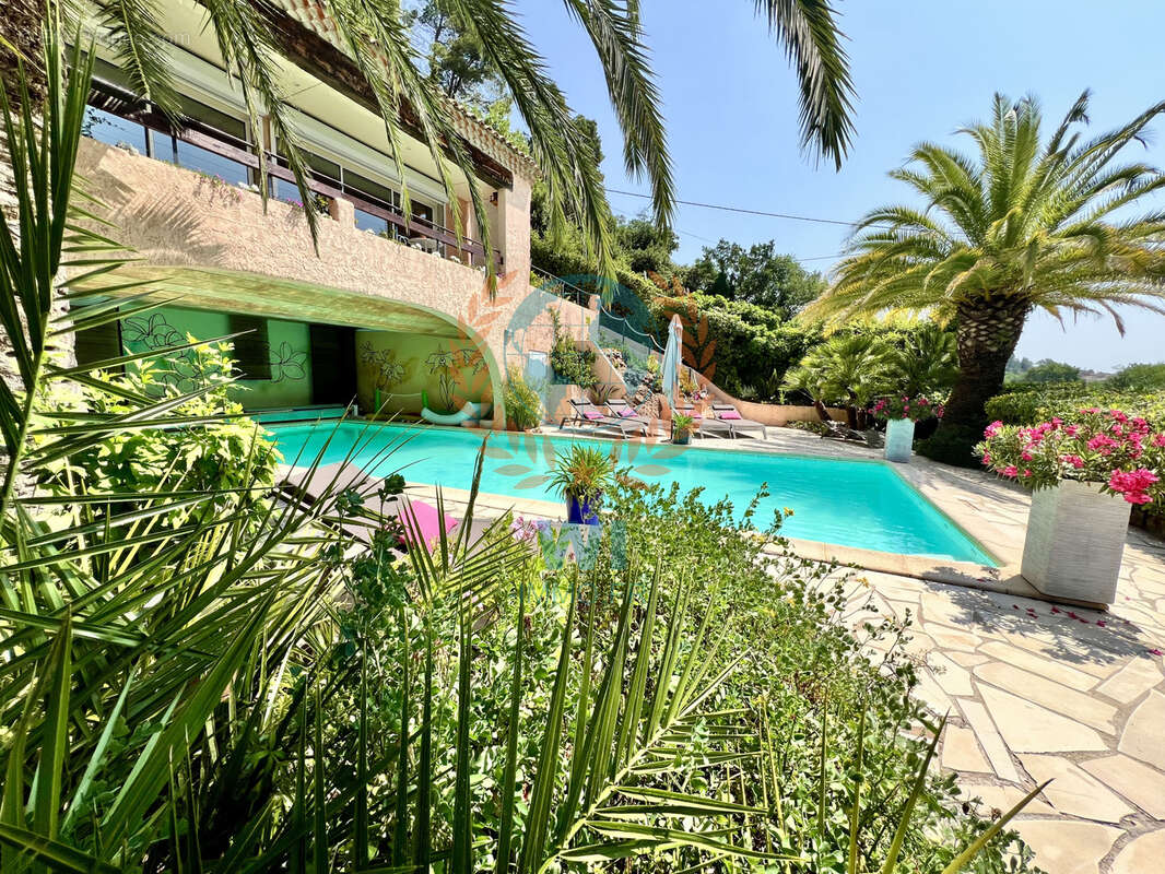 Maison à LA MOTTE