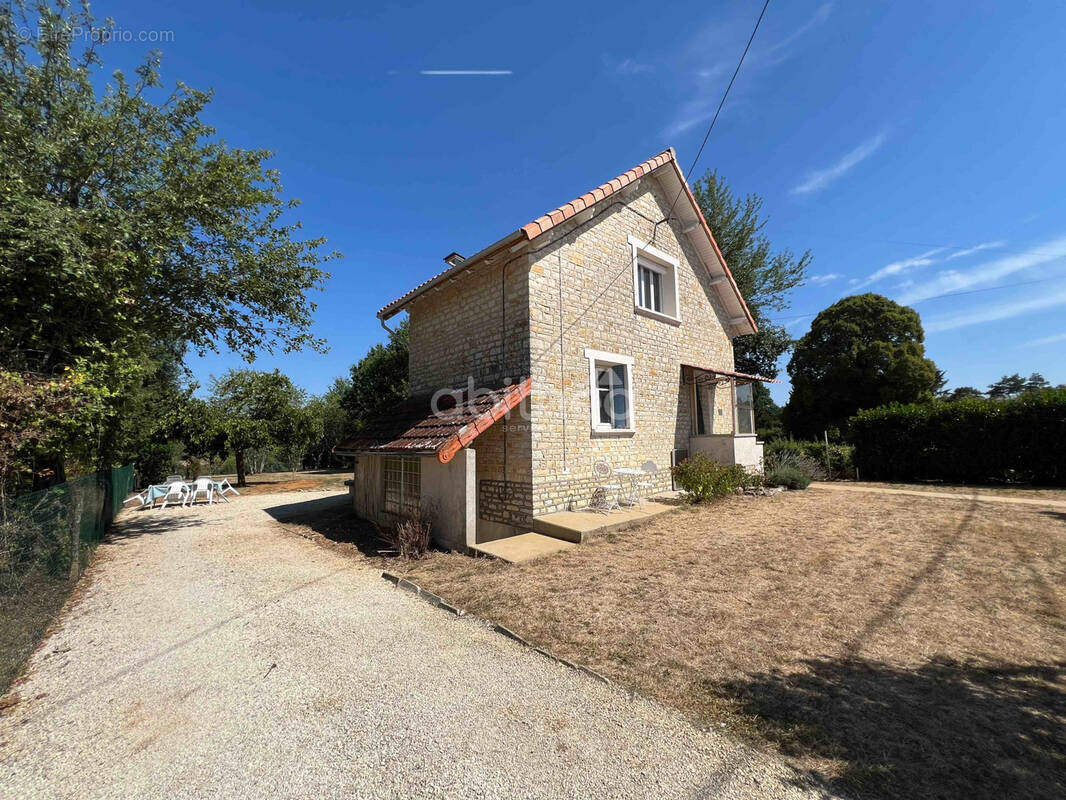 Maison à CHASSIECQ