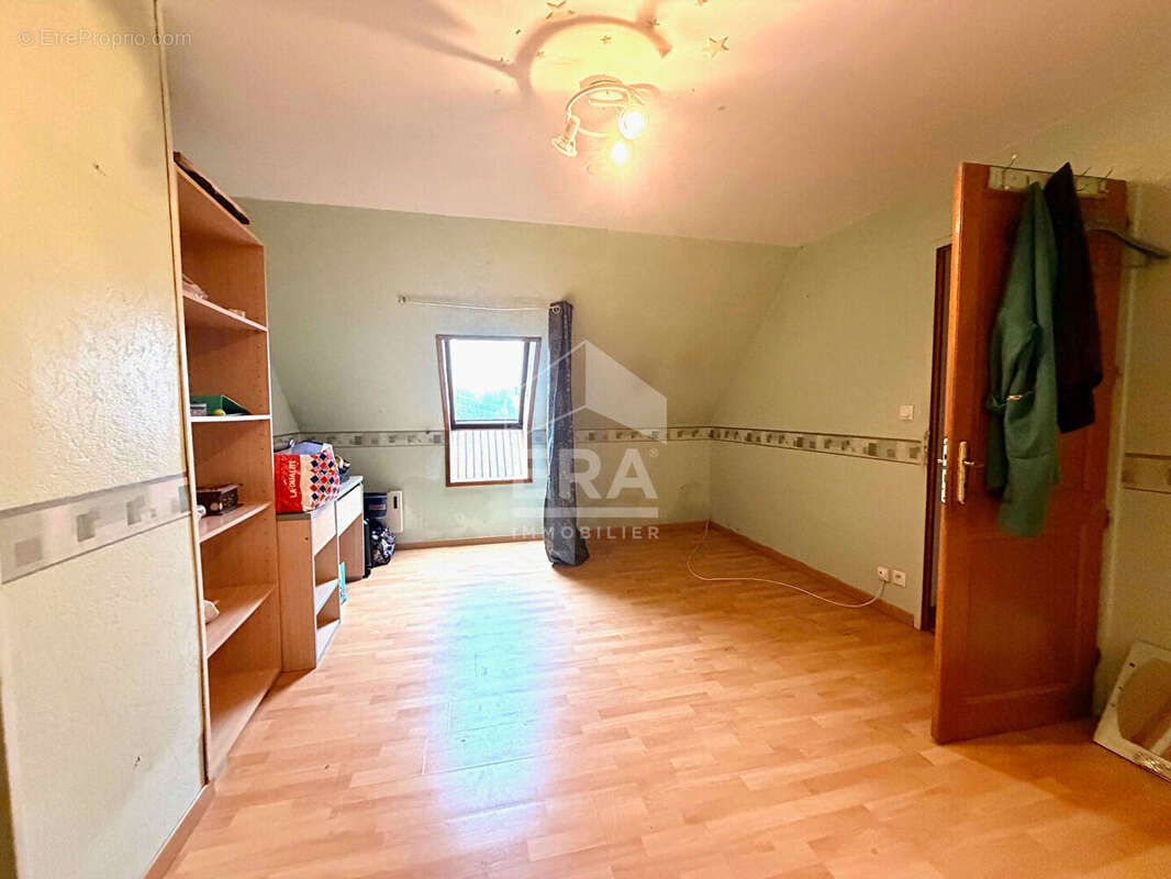 Maison à MONTEREAU-FAULT-YONNE