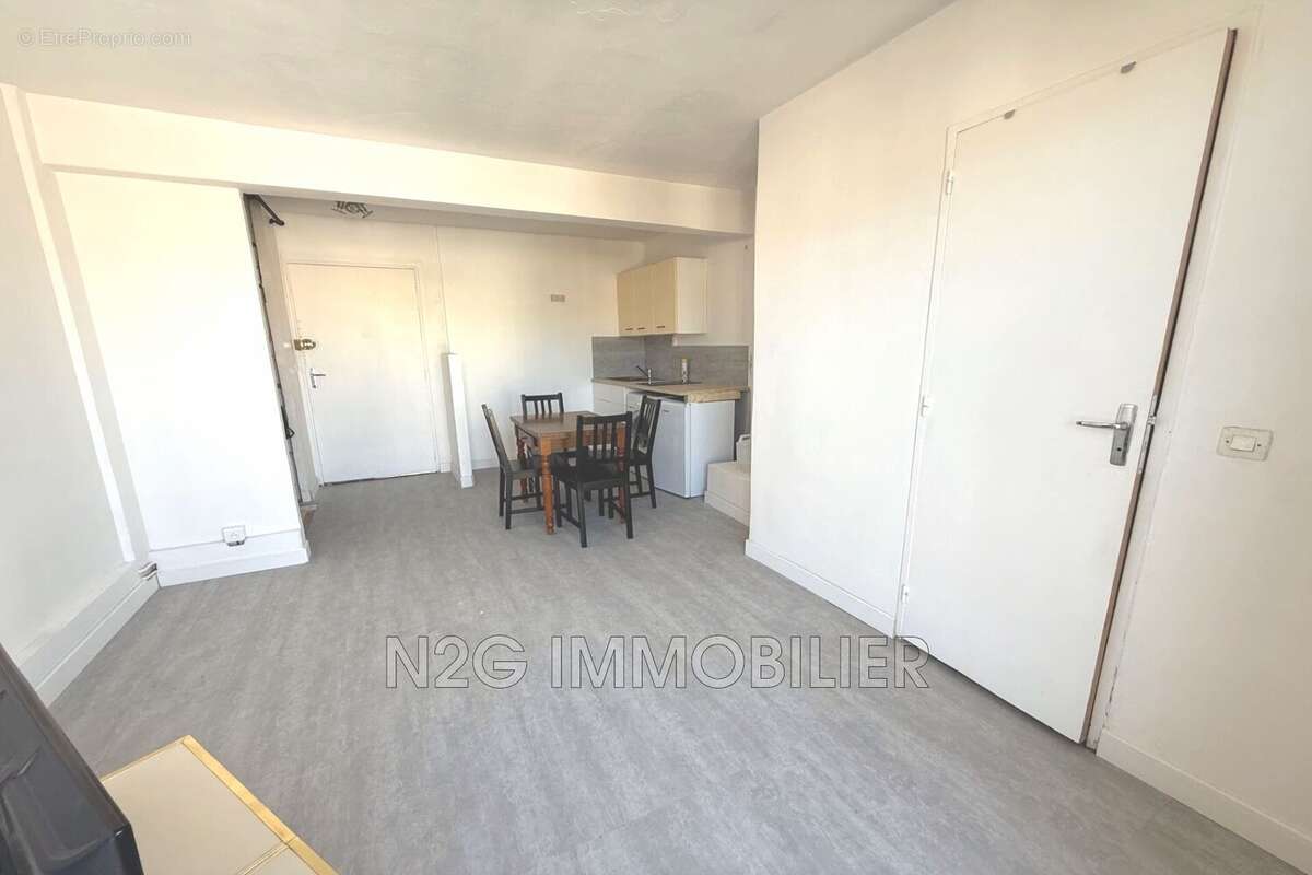 Appartement à LE CANNET