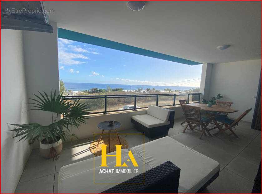 Appartement à LES TROIS-BASSINS