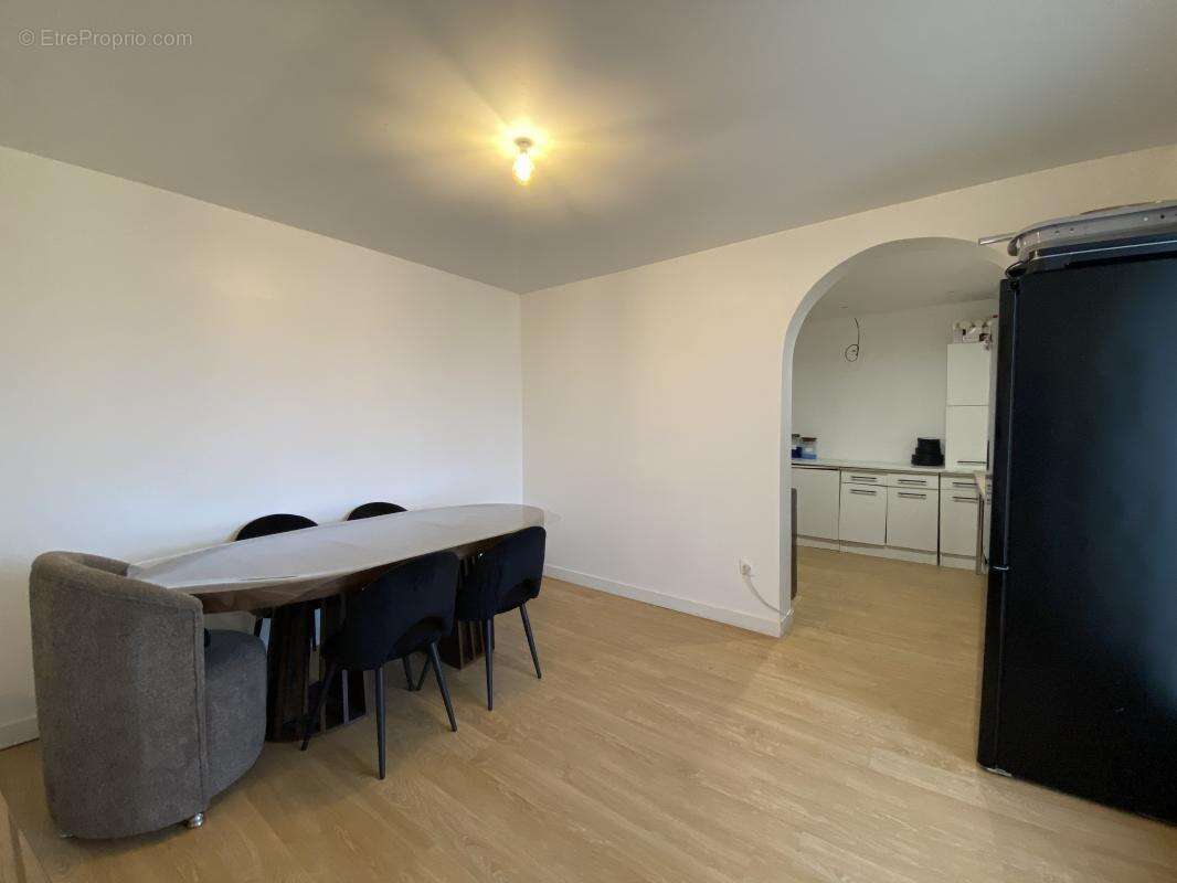 Maison à ROSNY-SUR-SEINE