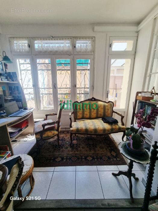 Rare Draguignan belle maison de ville F3/4 107m2 terrasse véranda 2 garages caves 267000€ dpe d - photo 10