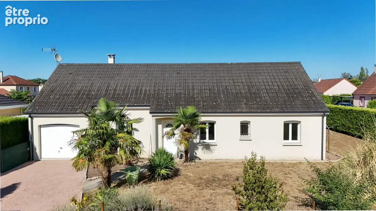 Maison à VILLENEUVE-SUR-ALLIER