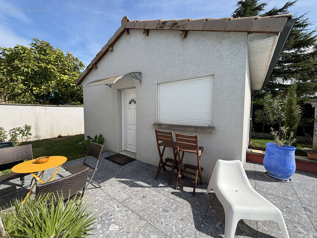 Maison à SAINT-MARCEL-LES-VALENCE