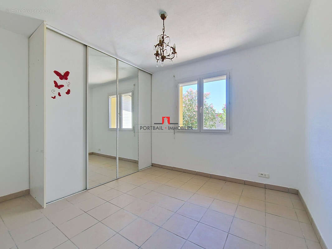 Maison 87 m² à Cavignac  - photo 9