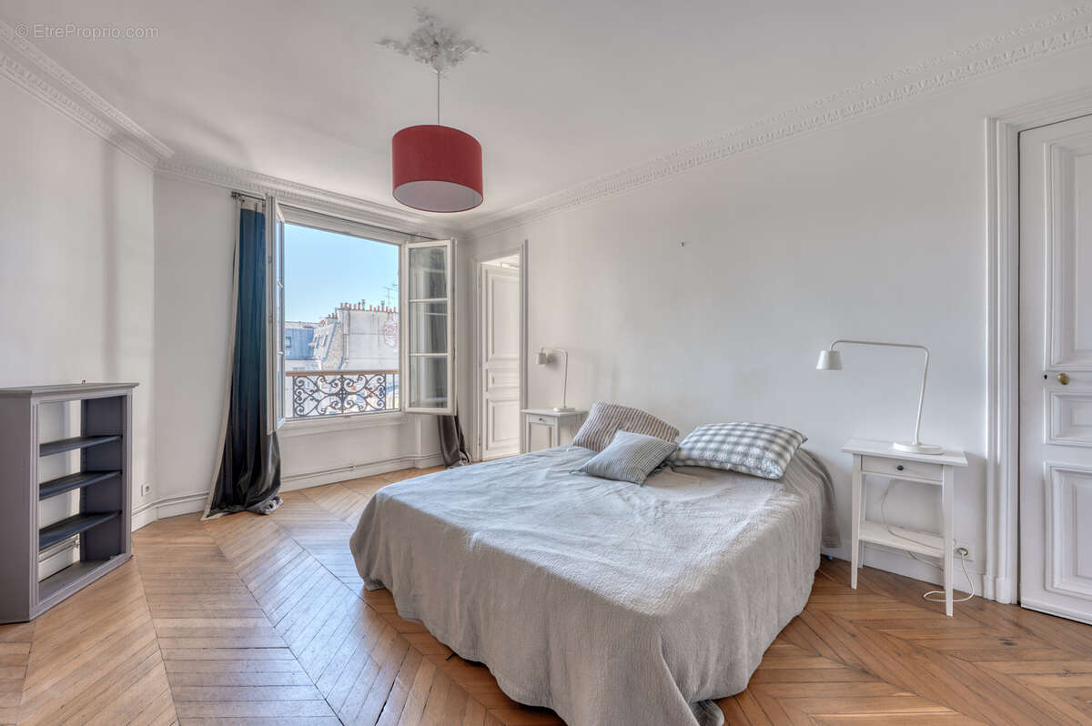 Appartement à PARIS-9E