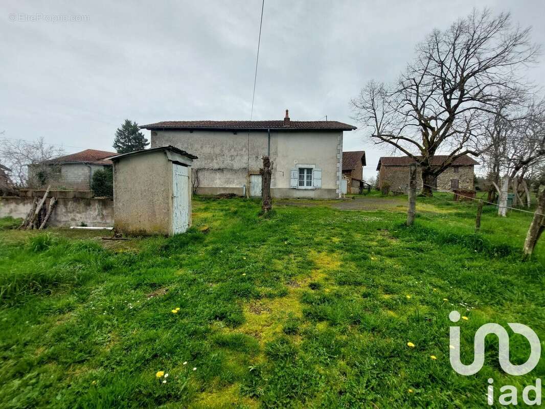 Photo 3 - Maison à PRESSIGNAC