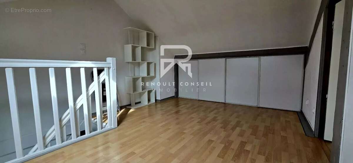 Appartement à LES DAMPS