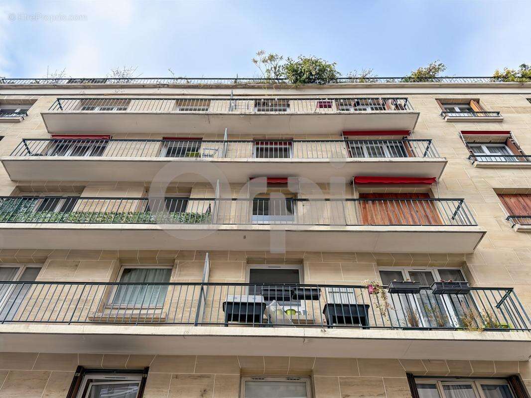 Appartement à PARIS-20E