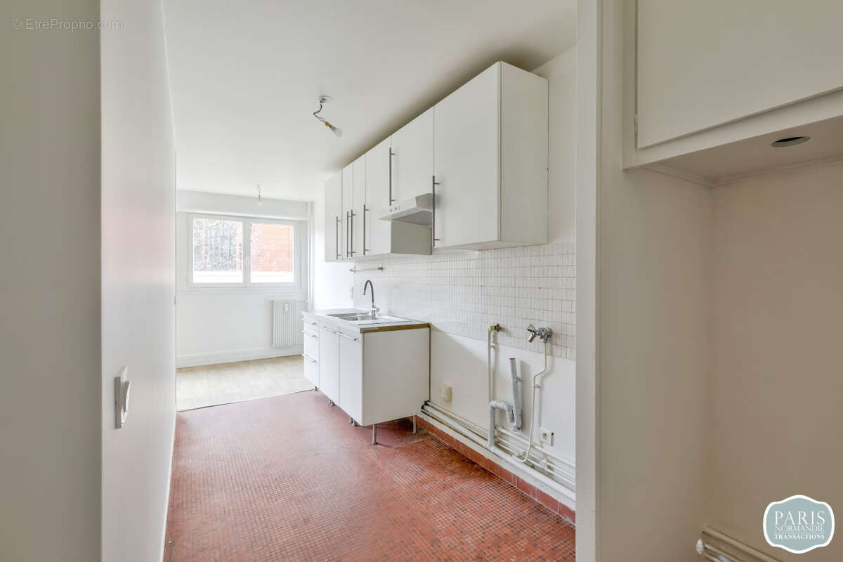 Appartement à PARIS-15E