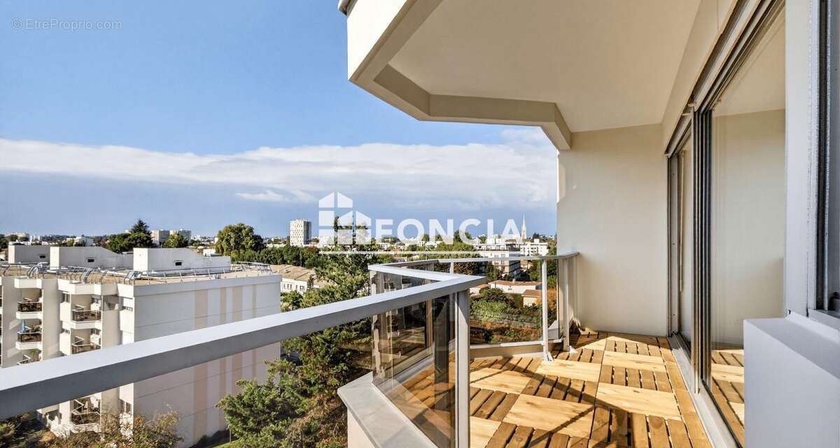 Appartement à BORDEAUX