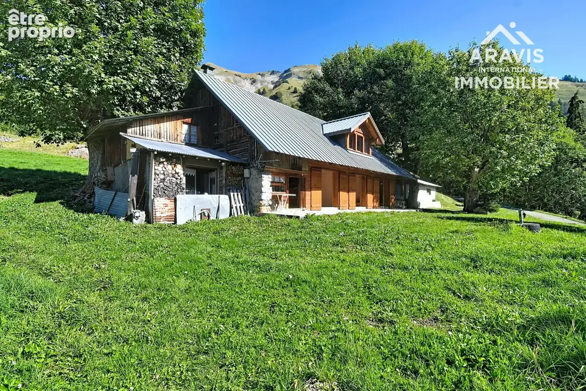 Ferme d'alpage et sa chèvrerie - photo 5