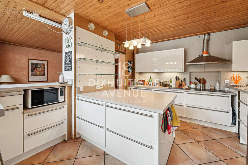 Maison Pithiviers 10 pièces de 260 m² + dépendance 170 m² - photo 8