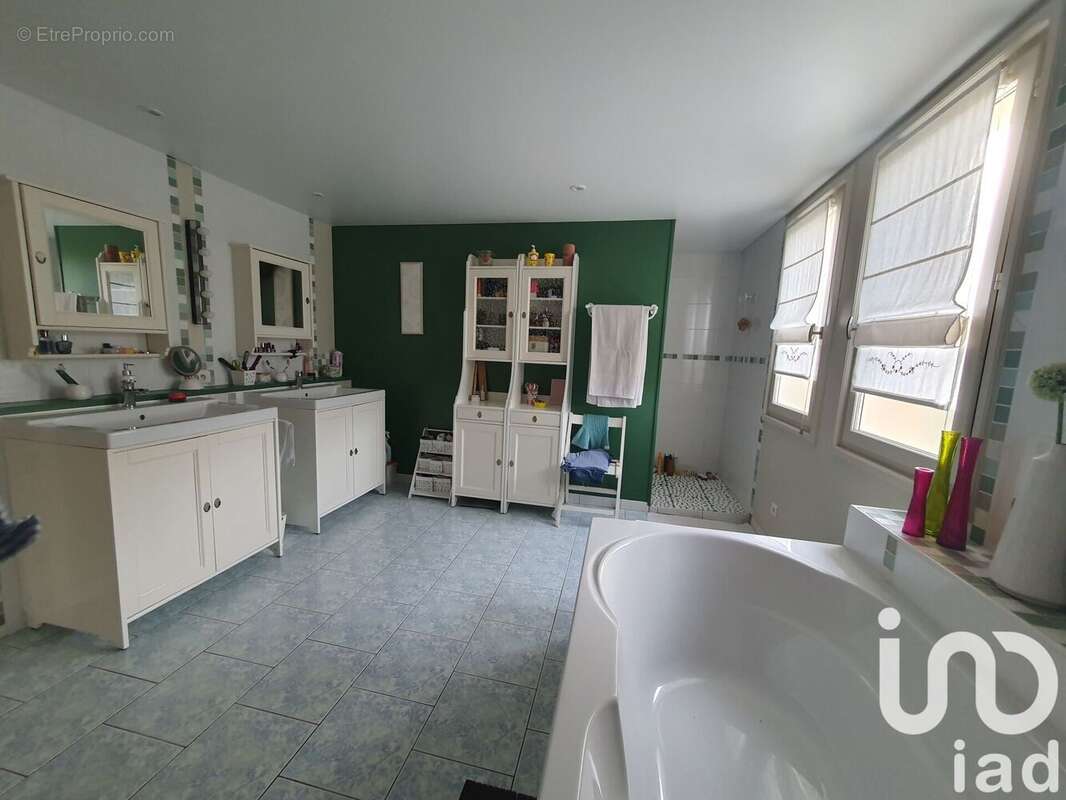 Photo 9 - Maison à LAMOTHE-MONTRAVEL