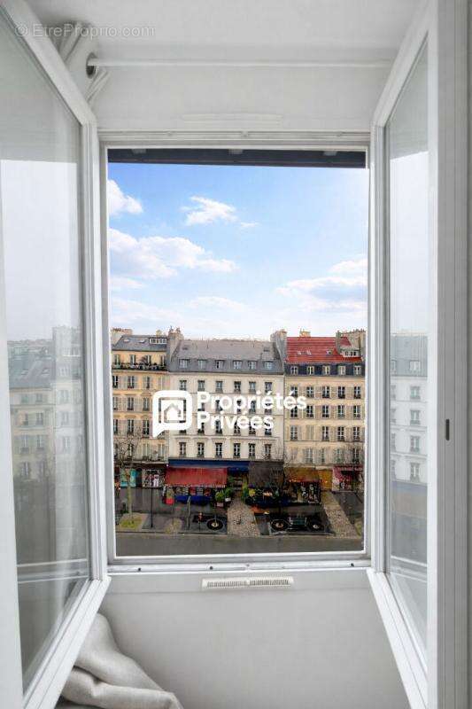 75011 PARIS - Studio/Chambre de bonne équipée dans le Marais / République - Vue dégagée - photo 2