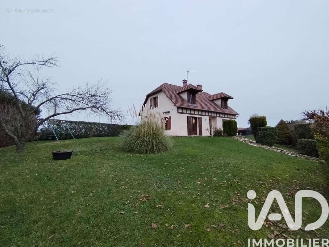 Photo 9 - Maison à PRECY-SAINT-MARTIN