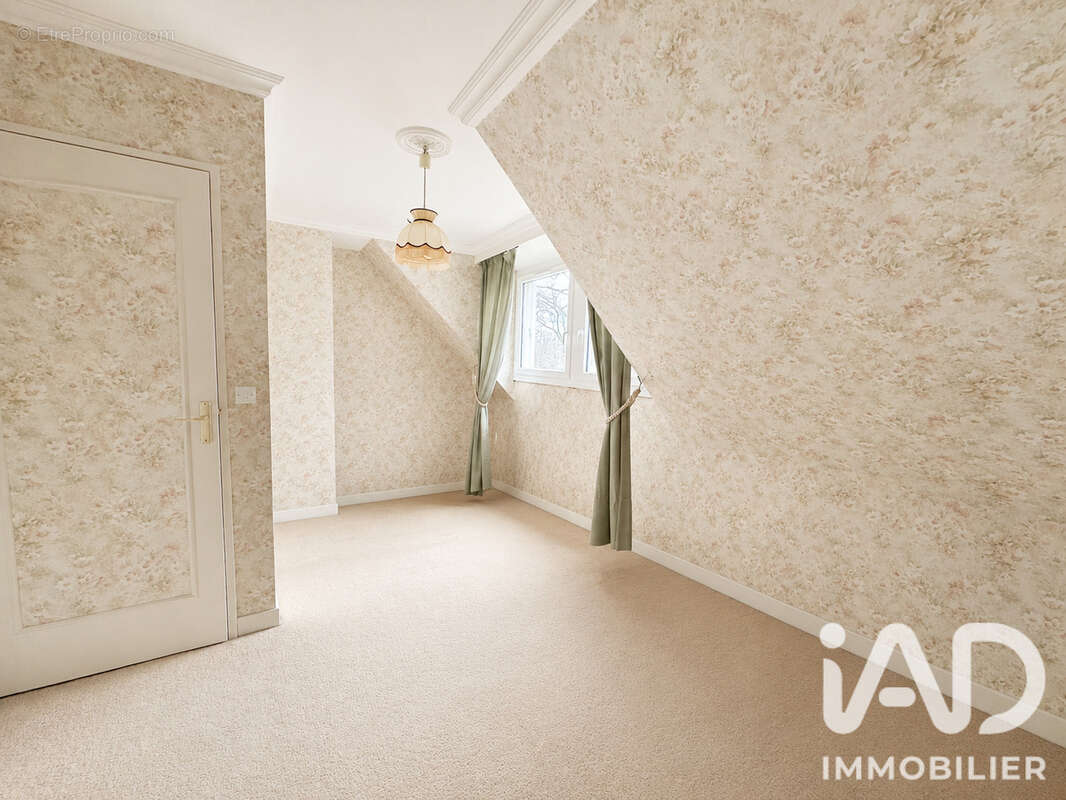 Maison 132 m² à Nogent-Sur-Vernisson  - photo 3
