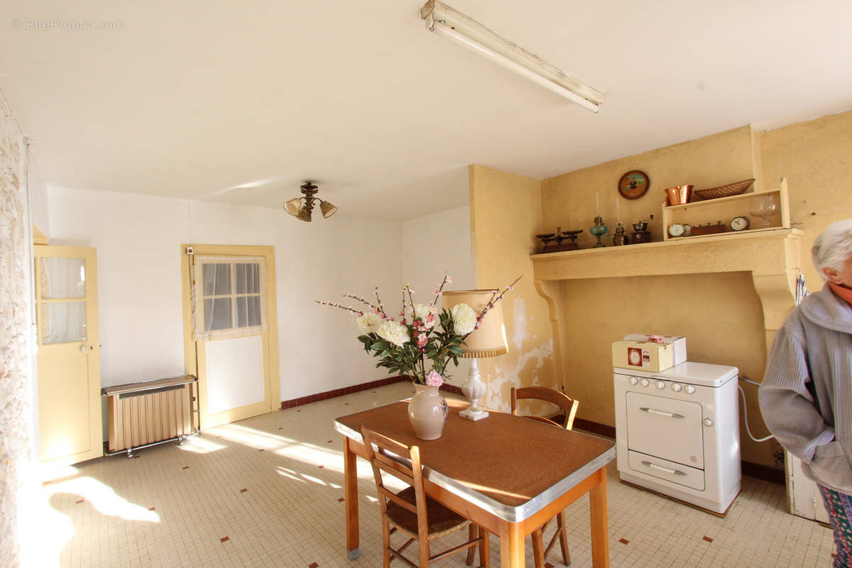 Maison à VARENNES-LES-NARCY