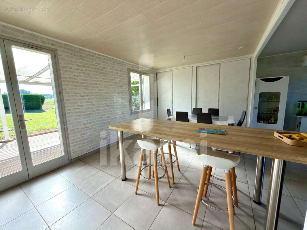 Maison à EYMET