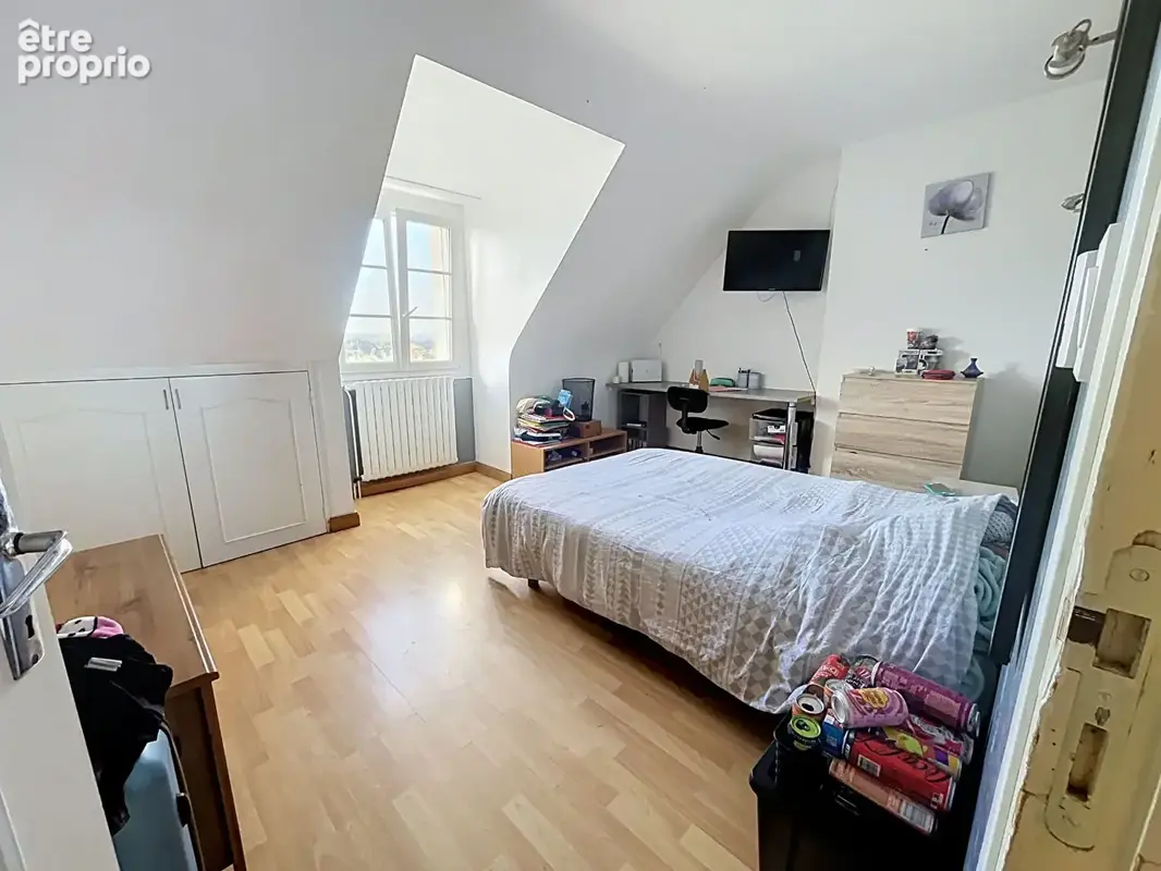 Maison Isigny Le Buat 8 pièce(s), 5 chambres, 169 m2,  1447m² terrain, sous-sol complet - photo 13