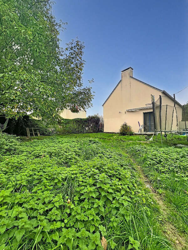 Maison à SAINT-PIERRE-DE-PLESGUEN