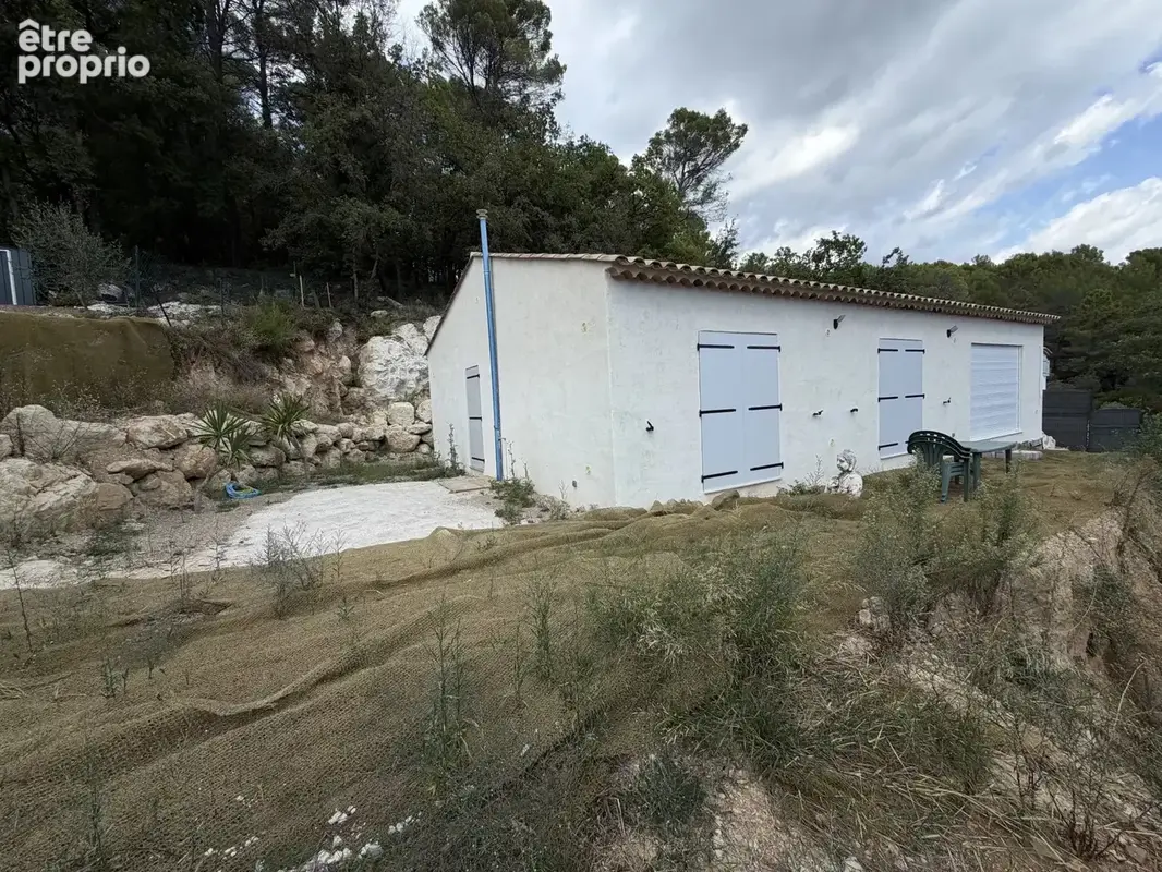 Figanières – maison récente de plain-pied – 109 m² – 3 chambres – dpe a – terrain 1 062 m² - photo 22