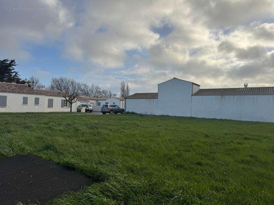 Terrain à vendre – Saint-Denis-d’Oléron (centre bourg) - photo 3