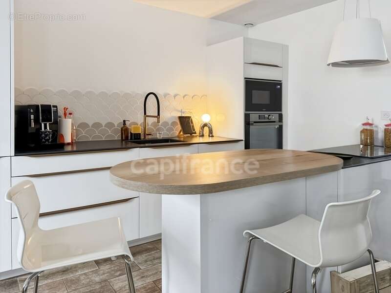 Maison à LE RELECQ-KERHUON